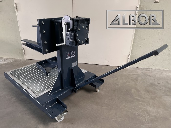 MAN  STOJAK-OBROTNICA do skrzyń biegów i innych agregatów