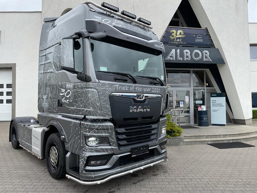 30 lat ALBOR - MAN TGX w jubileuszowym malowaniu