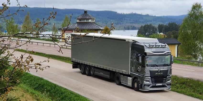 MAN TGX na 30-lecie ALBOR